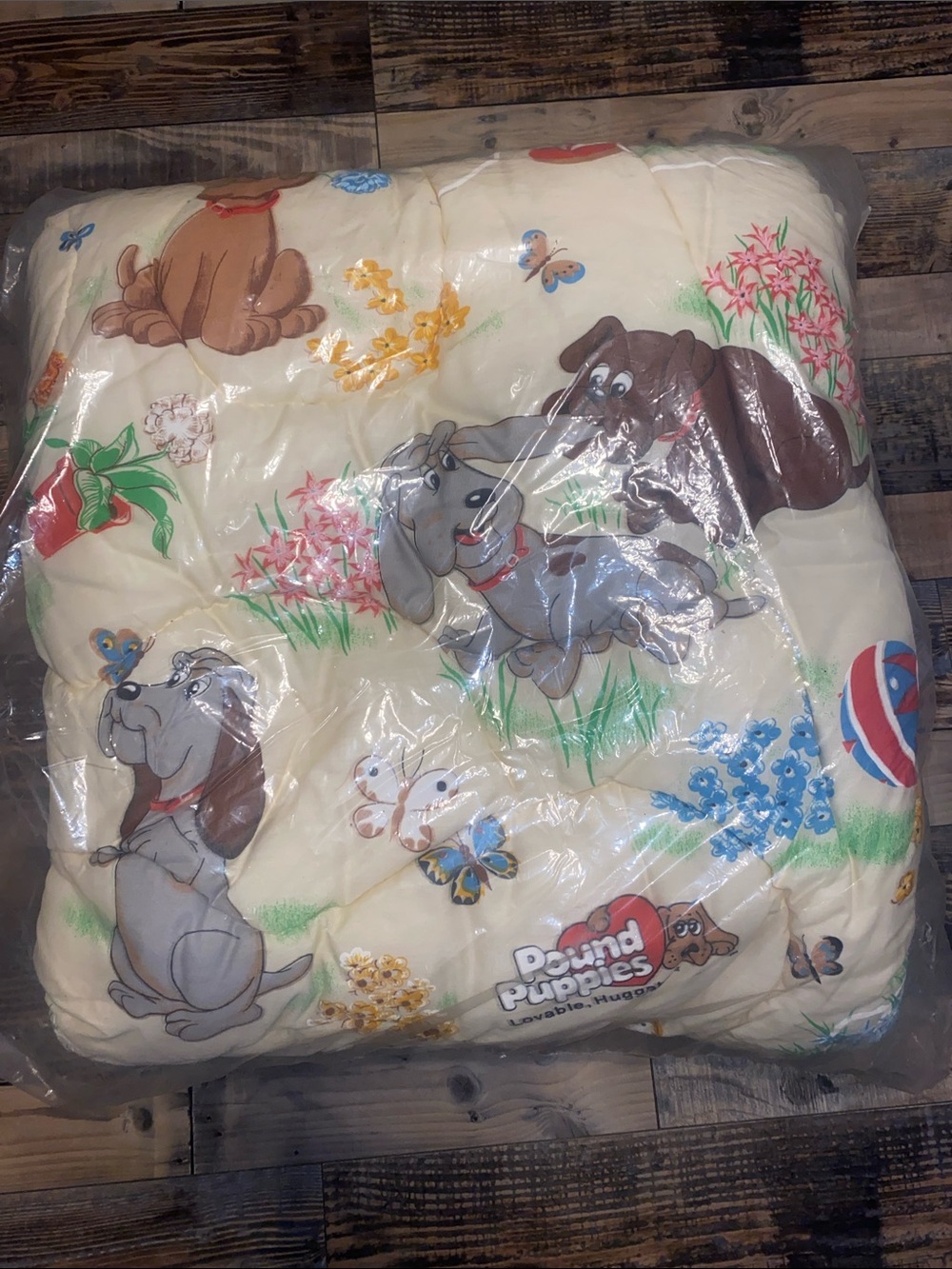 NWT Vintage Tonka 1985 Pound Puppies Comforter with Brown and Gray Puppy Print
